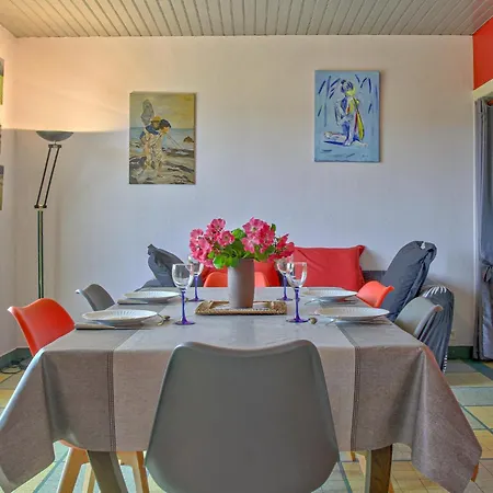 In Montsernelle בית נופש *