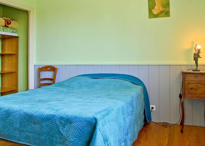 In Montsernelle * Lithaire