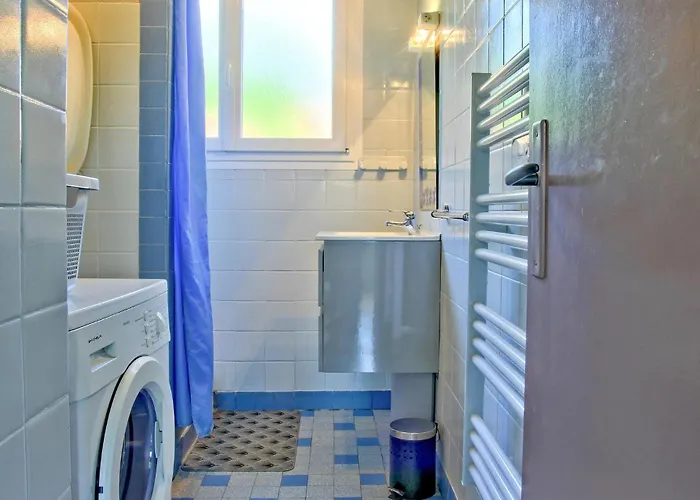 In Montsernelle Hébergement de vacances