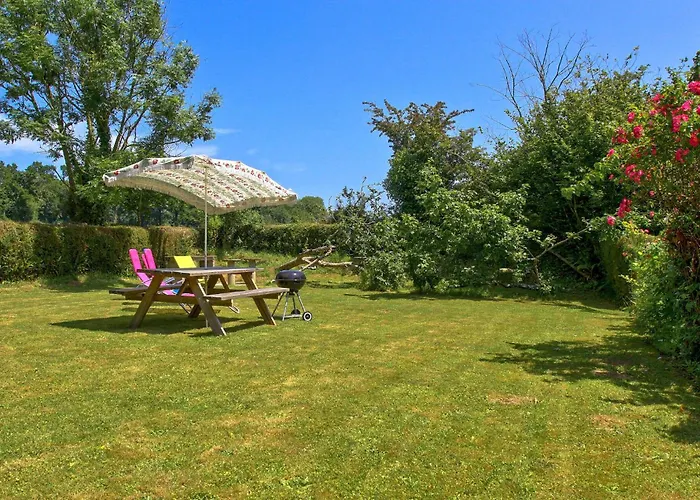 In Montsernelle Hébergement de vacances *